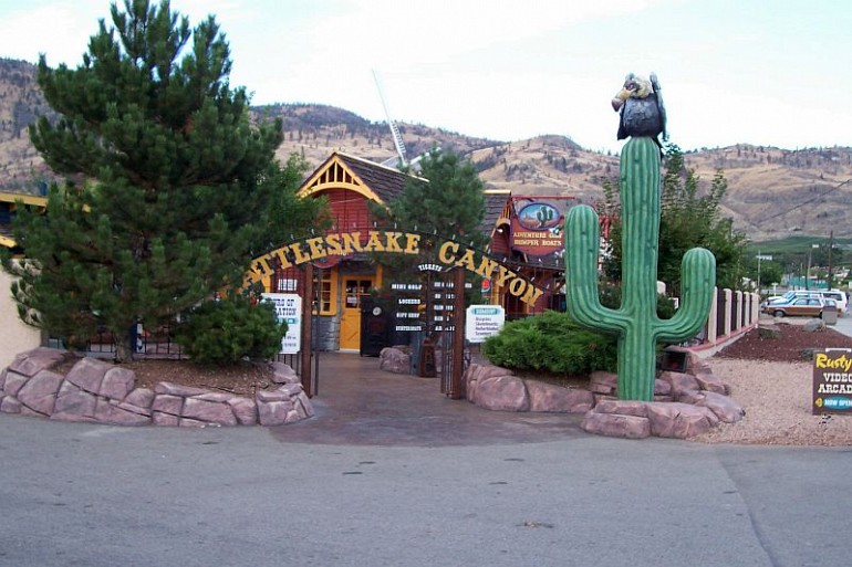 69_attractions rattlesnake canyon resized Local Attractions Gallery Image