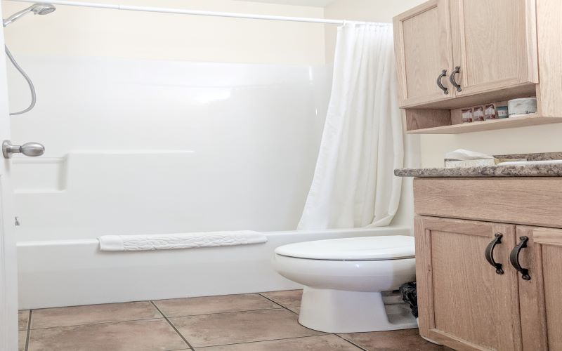 Studio bathroom